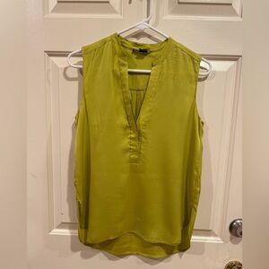 Vince Green Sleeveless Blouse with Mandarin Collar